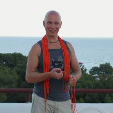 40e10d57ebd72abca2e978306874164a.jpg